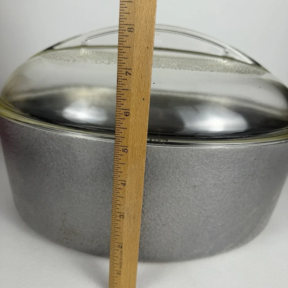 Vintage Club Aluminum Hammercraft 15-Inch Oval Roaster with Clear Glass Dome Lid